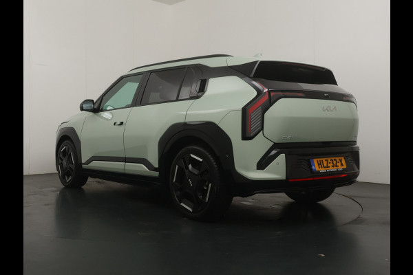 Kia EV3 GT-PlusLine 81.4 kWh - Draadloze Apple CarPlay / Android Auto - Stoel en stuurwiel verwarming - Panoramadak - Harman Kardon Audio - Dodehoek assistent - Fabrieksgarantie tot 05-2032