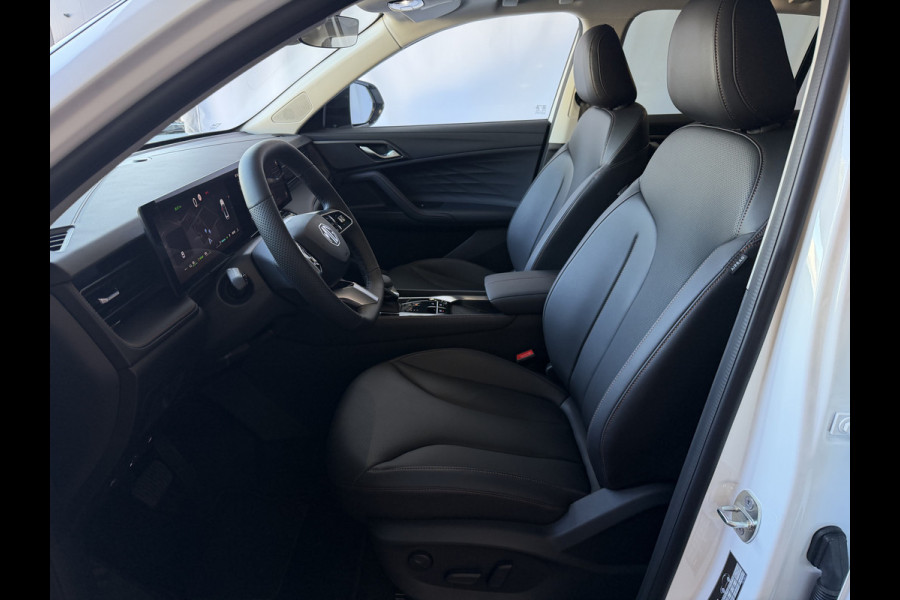 MG MG HS PHEV 1.5 TGDI LUXURY PHEV PLUG-IN HYBRIDE | LEER | 272PK NIEUWE AUTO | >1.000 KM TOTAAL BEREIK | 360° CAMERA | ELEKTRISCHE ACHTERKLEP