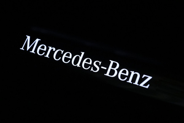 Mercedes-Benz GLC Coupé 300e 4MATIC / PANODAK / 360 / ACC / STOELVERW / 100% Batterijcond.