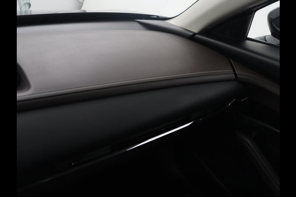 Mazda CX-30 2.0 e-SkyActiv-X M Hybrid Luxury | Leder | Stuur/stoel verwarming | Adaptive cruise | Head-up | 360 camera | Park assist | BOSE sound | Carplay | Elektrische achterklep