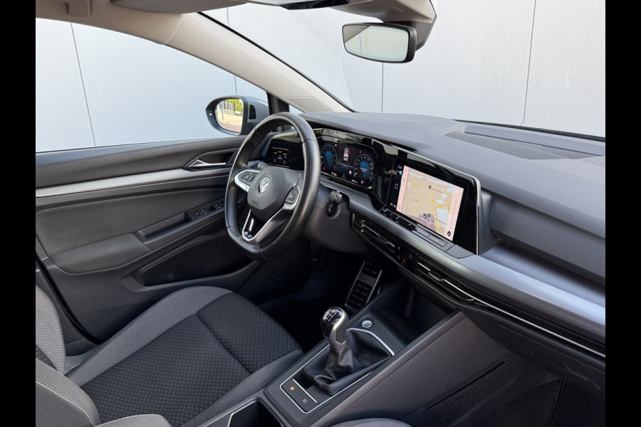 Volkswagen Golf 1.0 TSI 110pk Life | Camera | ACC | Lane | side assist