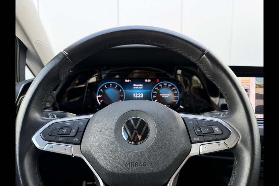 Volkswagen Golf 1.0 TSI 110pk Life | Camera | ACC | Lane | side assist