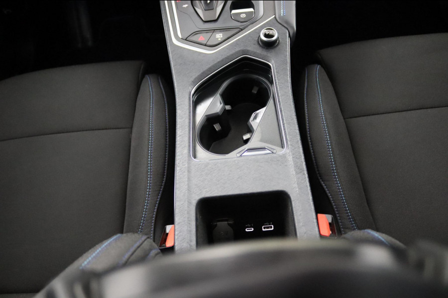 Lynk & Co 01 1.5*PLUG-IN*NAVI*PANO*CAM*ACC*CARPLAY*ECC*LED*