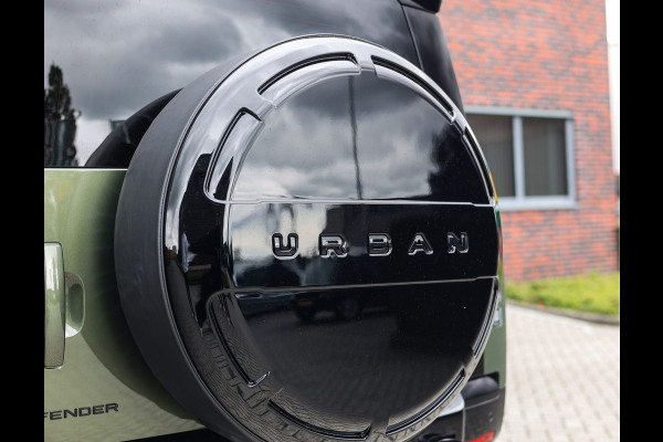 Land Rover Defender 110 P300e X-Dynamic SE | Nieuw! - Urban - Pano - Trekhaak