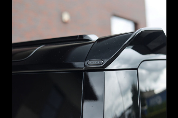 Land Rover Defender 110 P300e X-Dynamic SE | Nieuw! - Urban - Pano - Trekhaak
