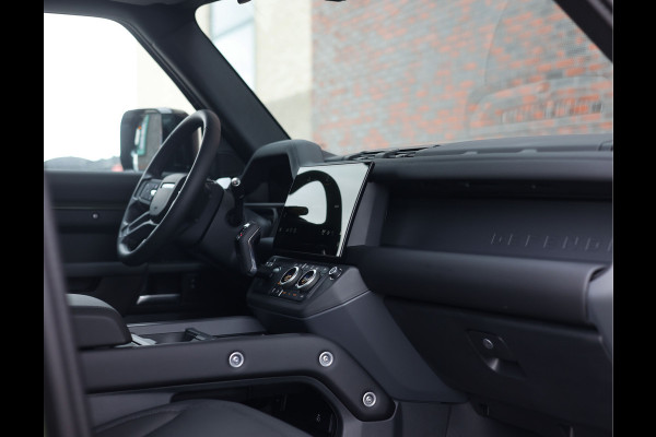 Land Rover Defender 110 P300e X-Dynamic SE | Nieuw! - Urban - Pano - Trekhaak