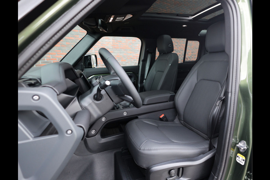 Land Rover Defender 110 P300e X-Dynamic SE | Nieuw! - Urban - Pano - Trekhaak