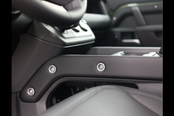Land Rover Defender 110 P300e X-Dynamic SE | Nieuw! - Urban - Pano - Trekhaak