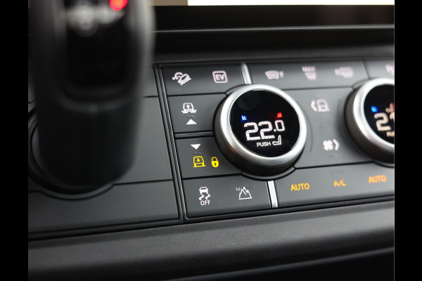 Land Rover Defender 110 P300e X-Dynamic SE | Nieuw! - Urban - Pano - Trekhaak