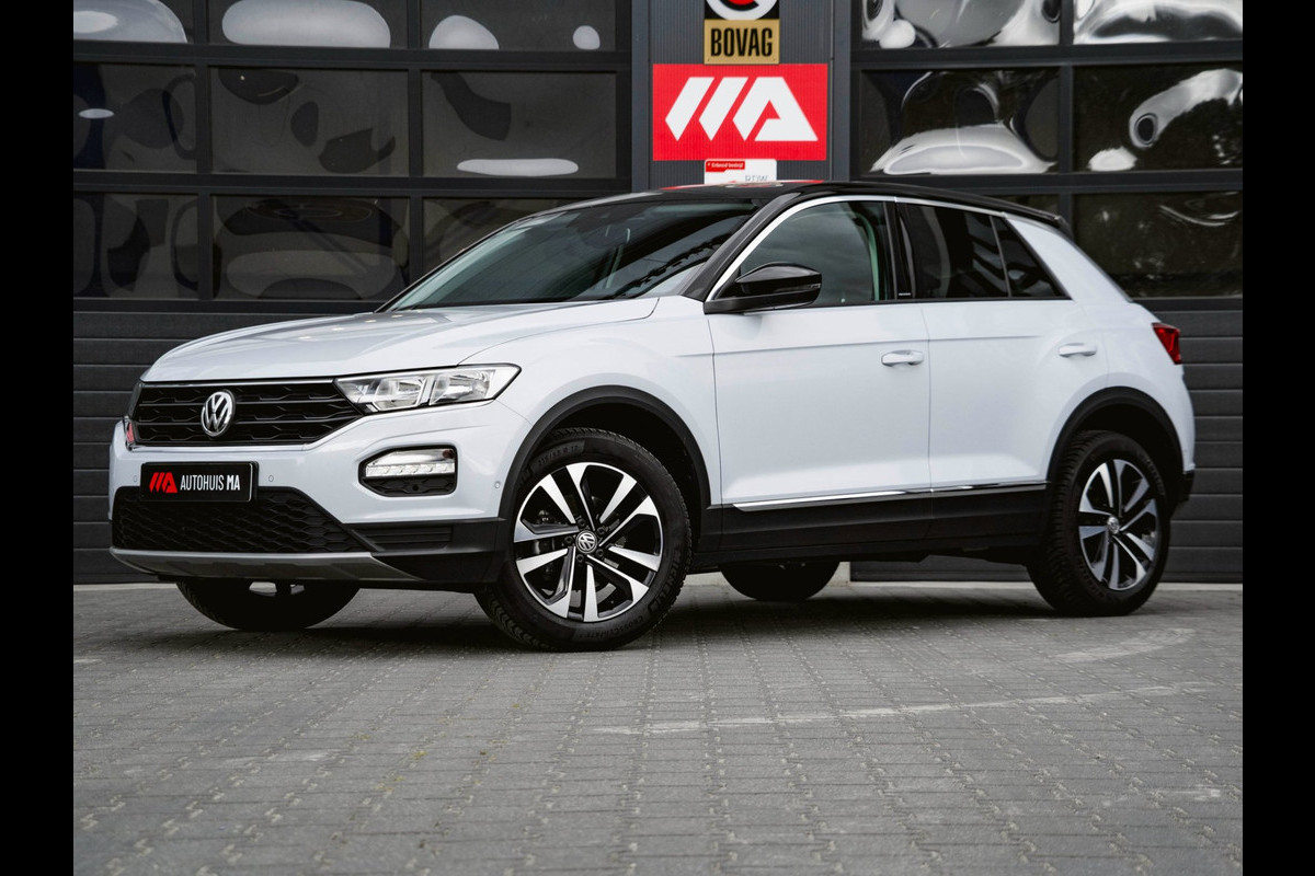 Volkswagen T-Roc 1.5 TSI Sport Business R | TREKHAAK | STOELVERWARMING | ADAPTIVE