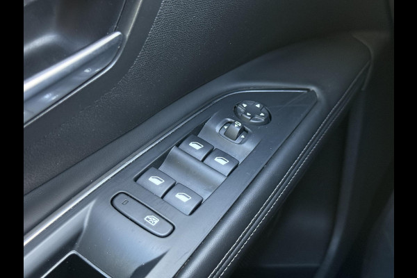 Peugeot 5008 1.2 PureTech Premium 7p. 2e Eigenaar|Camera|Carplay|Clima|Cruise|PDC V+A|Trekhaak|N.A.P|APK tot 06-2027
