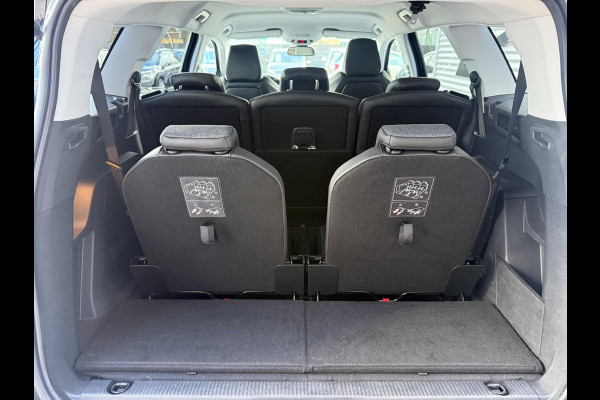 Peugeot 5008 1.2 PureTech Premium 7p. 2e Eigenaar|Camera|Carplay|Clima|Cruise|PDC V+A|Trekhaak|N.A.P|APK tot 06-2027