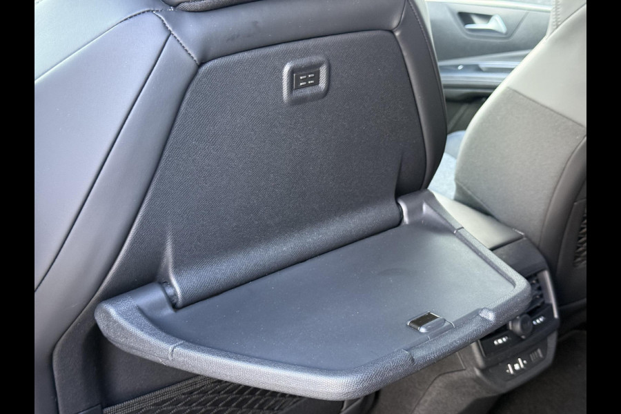 Peugeot 5008 1.2 PureTech Premium 7p. 2e Eigenaar|Camera|Carplay|Clima|Cruise|PDC V+A|Trekhaak|N.A.P|APK tot 06-2027