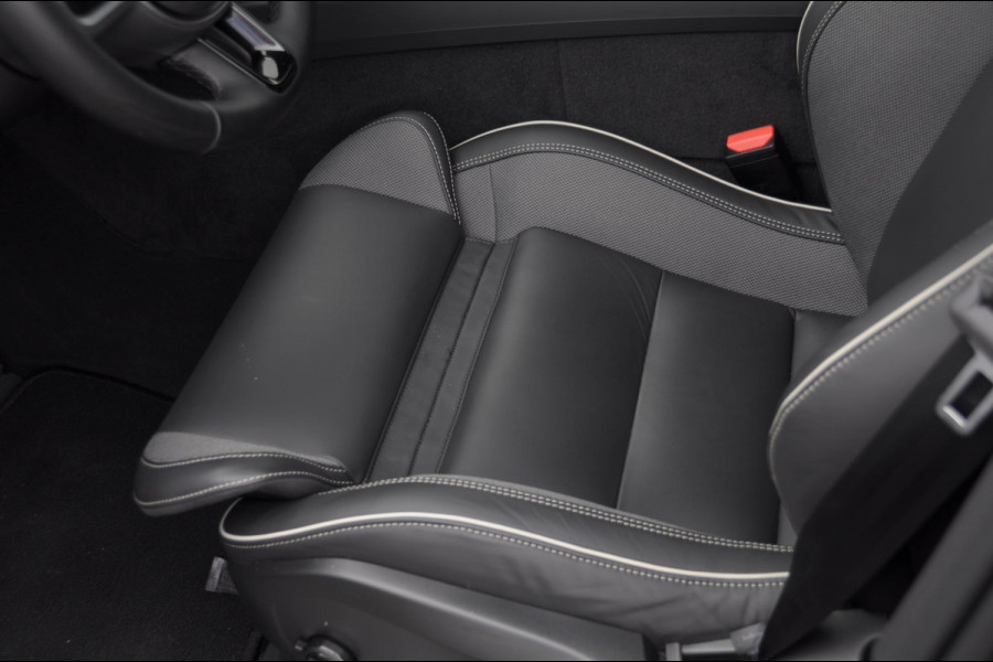 Volvo XC60 T6 350PK Automaat AWD Ultra Black Edition Trekhaak / Luchtvering / Facelift/ Head-up display/ Harman Kardon audio/ BLIS/ Elektrischbedienbare stoelen met geheugen / Panoramadak/ Adaptive cruise control/ Pilot assist/ Apple Carplay/ Android auto/