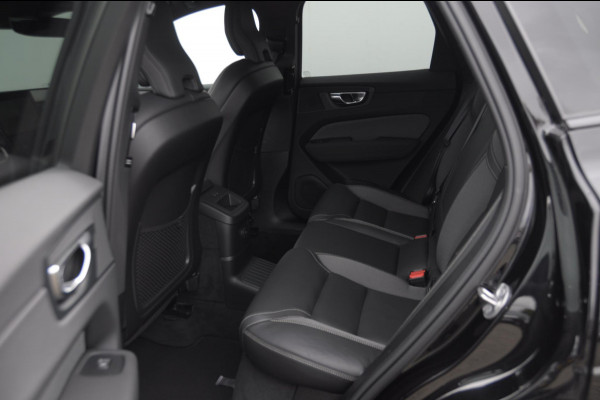 Volvo XC60 T6 350PK Automaat AWD Ultra Black Edition Trekhaak / Luchtvering / Facelift/ Head-up display/ Harman Kardon audio/ BLIS/ Elektrischbedienbare stoelen met geheugen / Panoramadak/ Adaptive cruise control/ Pilot assist/ Apple Carplay/ Android auto/