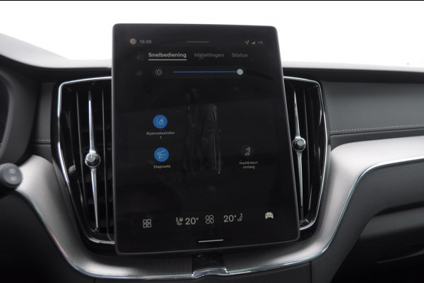 Volvo XC60 T6 350PK Automaat AWD Ultra Black Edition Trekhaak / Luchtvering / Facelift/ Head-up display/ Harman Kardon audio/ BLIS/ Elektrischbedienbare stoelen met geheugen / Panoramadak/ Adaptive cruise control/ Pilot assist/ Apple Carplay/ Android auto/