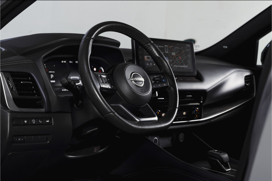 Nissan QASHQAI 1.3 MHEV Xtronic 158 PK Tekna Plus | Trekhaak | Panodak | Dig.Cockpit | Adapt.Cruise | Bose | Stoelverw. | 360 camera | NAV+App.Connect | Auto.Airco | LM 20" |