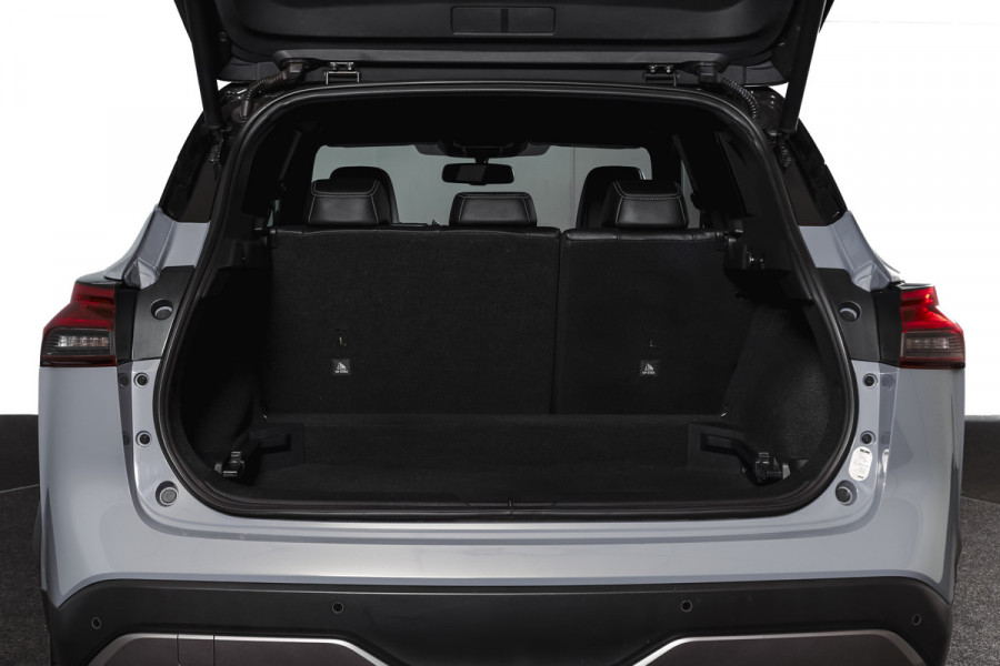 Nissan QASHQAI 1.3 MHEV Xtronic 158 PK Tekna Plus | Trekhaak | Panodak | Dig.Cockpit | Adapt.Cruise | Bose | Stoelverw. | 360 camera | NAV+App.Connect | Auto.Airco | LM 20" |