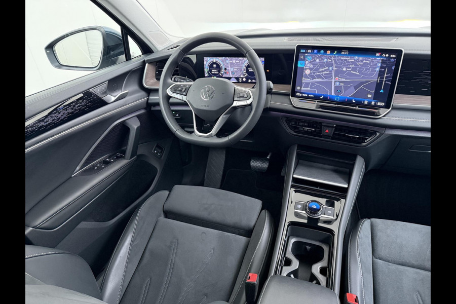 Volkswagen Tayron 1.5 eHybrid Elegance VAN:44.900,- VOOR:41.770,- UW HERFSTVOORDEEL:3.130,- PHEV | 204PK | LEDER/ALCANTARA | IQ.DRIVE PAKKET | MASSAGE STOEL | 360 | KEYLESS | ADAPTIVE CRUISE | SFEERLICHT | MATRIX | STUUR+ STOELVERWARMING | FABRIEKSGARANTIE