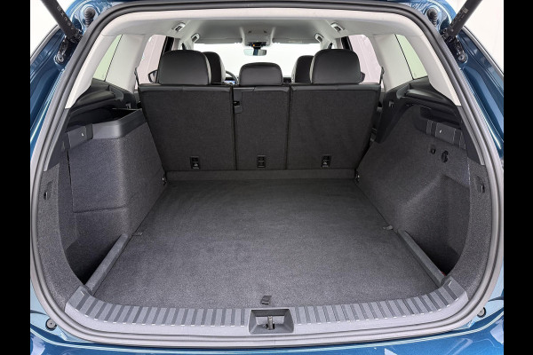Volkswagen Tayron 1.5 eHybrid Elegance VAN:44.900,- VOOR:41.770,- UW HERFSTVOORDEEL:3.130,- PHEV | 204PK | LEDER/ALCANTARA | IQ.DRIVE PAKKET | MASSAGE STOEL | 360 | KEYLESS | ADAPTIVE CRUISE | SFEERLICHT | MATRIX | STUUR+ STOELVERWARMING | FABRIEKSGARANTIE