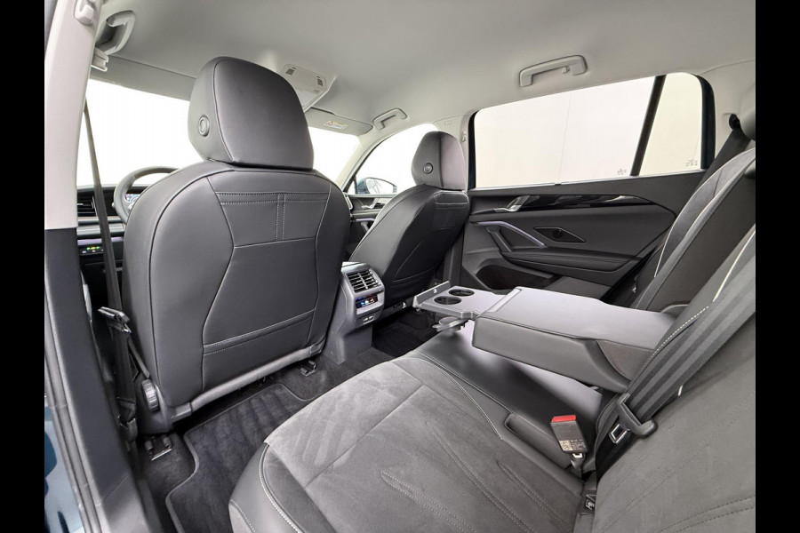 Volkswagen Tayron 1.5 eHybrid Elegance VAN:44.900,- VOOR:41.770,- UW HERFSTVOORDEEL:3.130,- PHEV | 204PK | LEDER/ALCANTARA | IQ.DRIVE PAKKET | MASSAGE STOEL | 360 | KEYLESS | ADAPTIVE CRUISE | SFEERLICHT | MATRIX | STUUR+ STOELVERWARMING | FABRIEKSGARANTIE