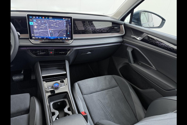 Volkswagen Tayron 1.5 eHybrid Elegance VAN:44.900,- VOOR:41.770,- UW HERFSTVOORDEEL:3.130,- PHEV | 204PK | LEDER/ALCANTARA | IQ.DRIVE PAKKET | MASSAGE STOEL | 360 | KEYLESS | ADAPTIVE CRUISE | SFEERLICHT | MATRIX | STUUR+ STOELVERWARMING | FABRIEKSGARANTIE
