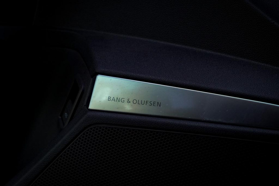 Audi A3 Limousine 2.5 TFSI RS 3 quattro / 1 van 300 / Keramisch / Pano / Kuipstoelen / B&O