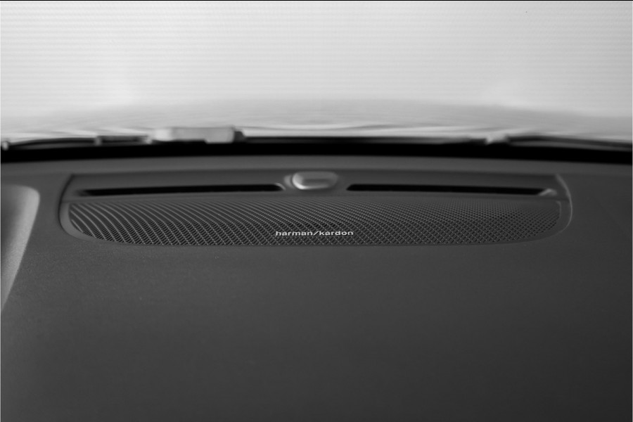 Volvo XC40 1.5 T5 Recharge R-Design ACC H/K Trekhaak Stuur & Stoelverw