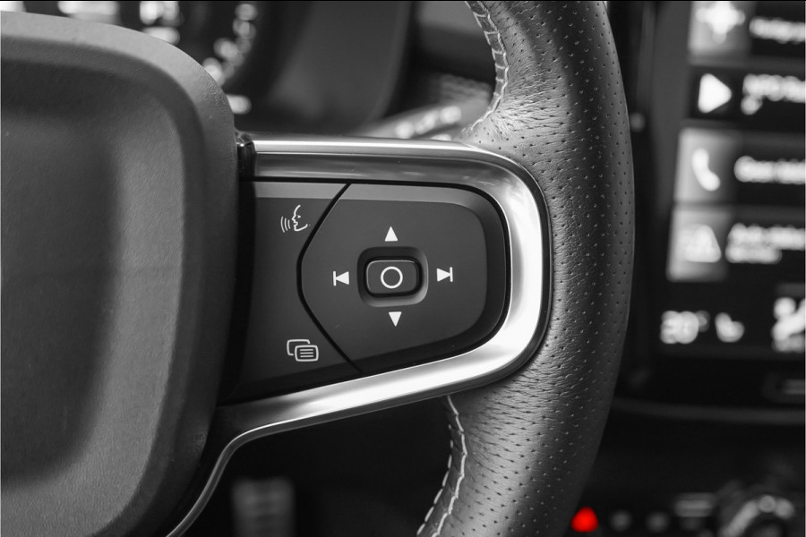 Volvo XC40 1.5 T5 Recharge R-Design ACC H/K Trekhaak Stuur & Stoelverw