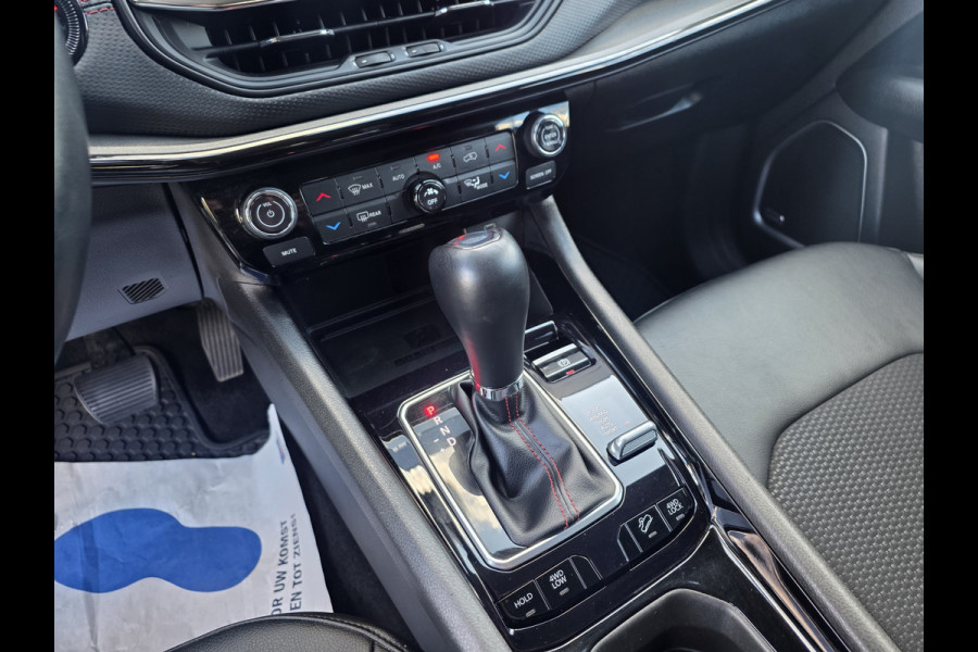 Jeep Compass 4xe 240 Plug-in Hybrid Electric Trailhawk | Trekhaak 1250KG | Alpine Audio | Winterpakket