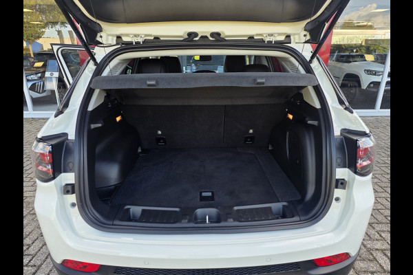 Jeep Compass 4xe 240 Plug-in Hybrid Electric Trailhawk | Trekhaak 1250KG | Alpine Audio | Winterpakket