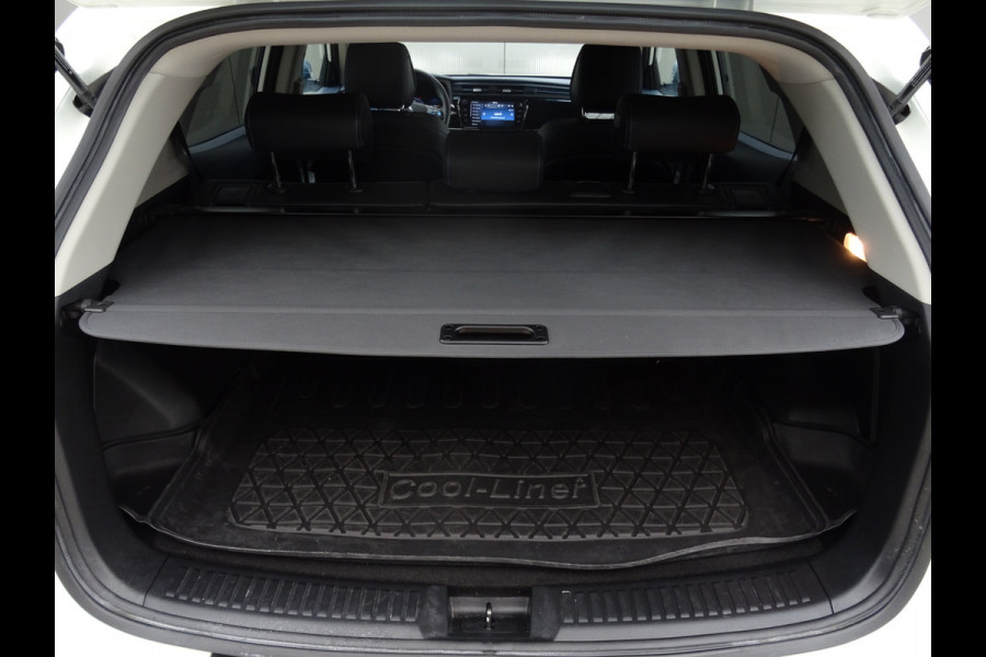 SsangYong Korando E-Motion Platinum 2WD * 326 KM ACCURADIUS * LUXE UITV. !!