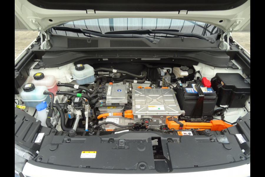 SsangYong Korando E-Motion Platinum 2WD * 326 KM ACCURADIUS * LUXE UITV. !!