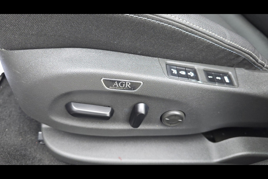 Opel Astra 1.2 Launch Elegance Bomvol opties, full OH, Carplay