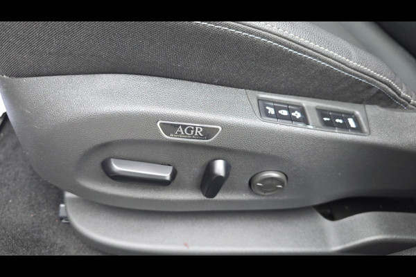 Opel Astra 1.2 Launch Elegance Bomvol opties, full OH, Carplay
