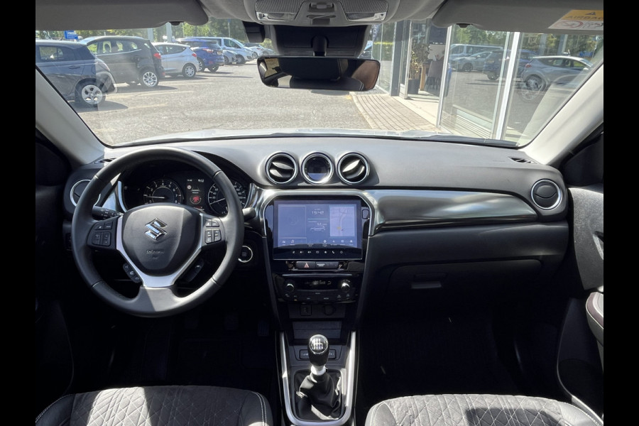 Suzuki Vitara 1.4 Boosterjet Style Smart Hybrid 130pk/95kW 6-bak | Pano | Adapt. Cruise | Dodehoek | Camera | Navi | Carplay | Half leder/suéde | etc. etc.