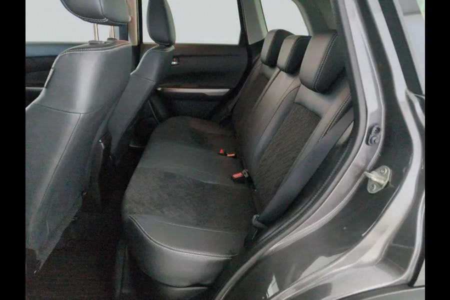 Suzuki Vitara 1.4 Boosterjet Style Smart Hybrid 130pk/95kW 6-bak | Pano | Adapt. Cruise | Dodehoek | Camera | Navi | Carplay | Half leder/suéde | etc. etc.