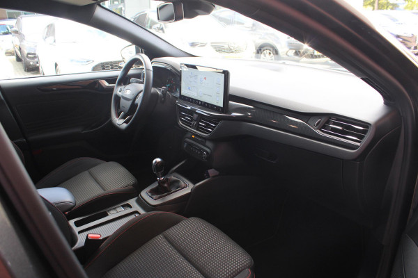 Ford FOCUS Wagon 1.0 EcoBoost Hybrid ST Line 125pk | Winter Pack | Adaptive Cruise Control | BLIS | Climate Control | Camera |
