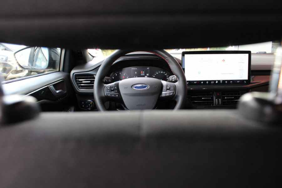 Ford FOCUS Wagon 1.0 EcoBoost Hybrid ST Line 125pk | Winter Pack | Adaptive Cruise Control | BLIS | Climate Control | Camera |