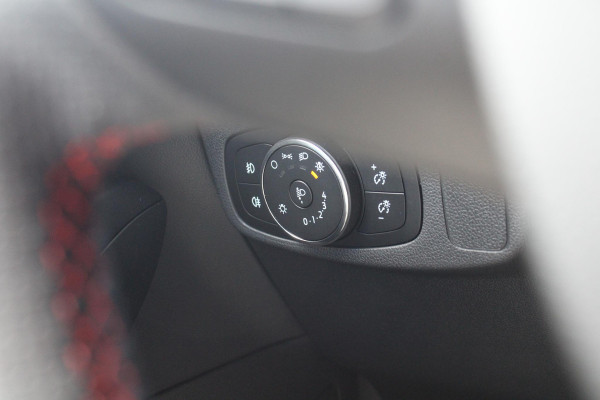 Ford FOCUS Wagon 1.0 EcoBoost Hybrid ST Line 125pk | Winter Pack | Adaptive Cruise Control | BLIS | Climate Control | Camera |