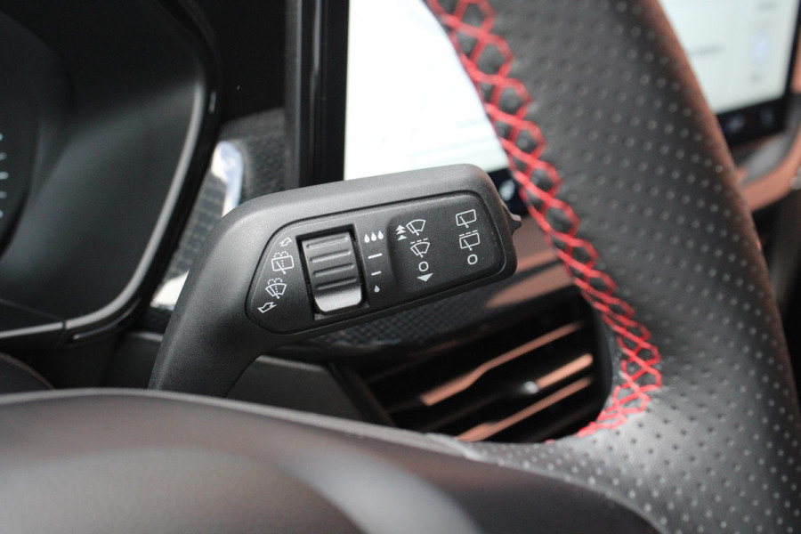 Ford FOCUS Wagon 1.0 EcoBoost Hybrid ST Line 125pk | Winter Pack | Adaptive Cruise Control | BLIS | Climate Control | Camera |