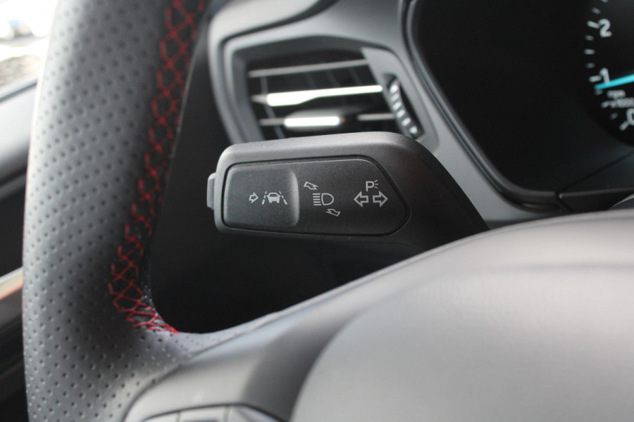 Ford FOCUS Wagon 1.0 EcoBoost Hybrid ST Line 125pk | Winter Pack | Adaptive Cruise Control | BLIS | Climate Control | Camera |
