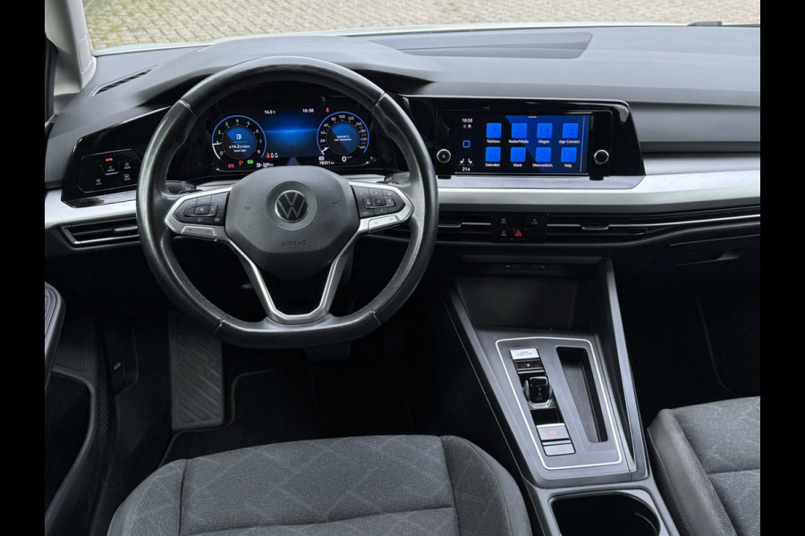 Volkswagen Golf 1.0 eTSI Life | Carplay/Android, Camera, Stoel+Stuurverw., LED, ACC | Winter Pakket |