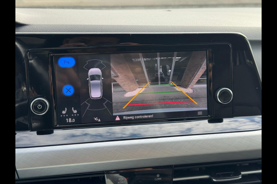 Volkswagen Golf 1.0 eTSI Life | Carplay/Android, Camera, Stoel+Stuurverw., LED, ACC | Winter Pakket |