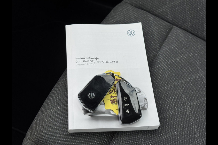 Volkswagen Golf 1.0 eTSI Life | Carplay/Android, Camera, Stoel+Stuurverw., LED, ACC | Winter Pakket |