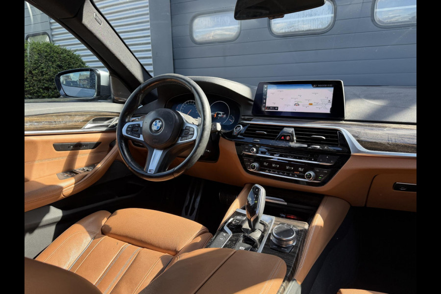 BMW 5 Serie Touring 530d High Executive M-Sport | 360* Camera | Harmon Kardon | Navigatie | Stoelverwarming |