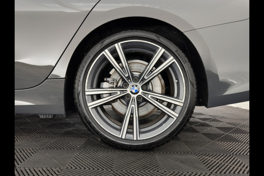 BMW 3 Serie Touring 330e Sportline High Executive (Plug-in) {SoH-91%} (INCL-BTW) Aut. *LEATHER | FULL-LED | HEATED-SPORTSEATS | HIFI-SOUND | NAVI-FULLMAP | DAB+ | DIGI-COCKPIT | PRIVACY-GLASS | AMBIENTLIGHT | ECC | PDC | CRUISE | SHIFT-PADDLES | 19"ALU*