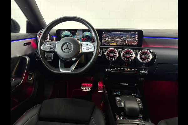 Mercedes-Benz CLA-Klasse 180 Prem+ Edition, Sfeer, Cam, AppleCP