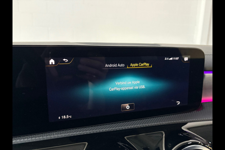 Mercedes-Benz CLA-Klasse 180 Prem+ Edition, Sfeer, Cam, AppleCP