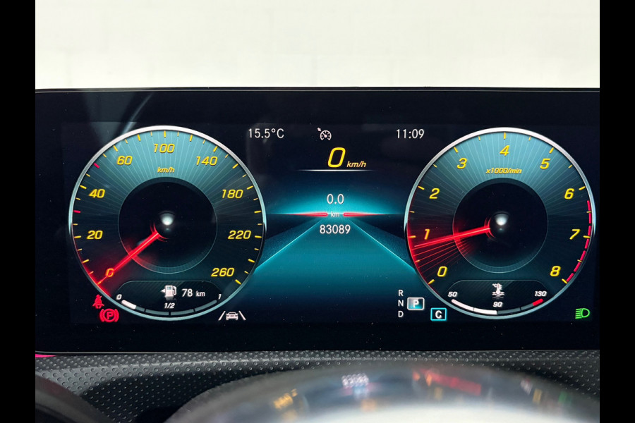 Mercedes-Benz CLA-Klasse 180 Prem+ Edition, Sfeer, Cam, AppleCP